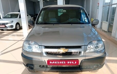 Chevrolet Niva I рестайлинг, 2016 год, 669 000 рублей, 2 фотография