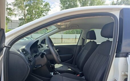 Volkswagen Polo VI (EU Market), 2017 год, 1 100 000 рублей, 16 фотография