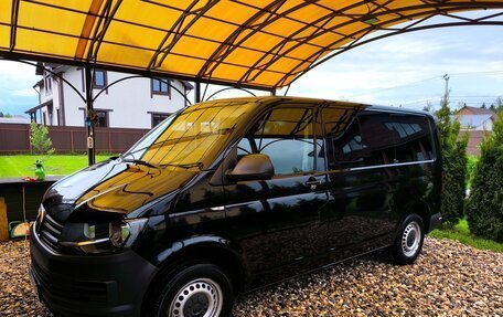 Volkswagen Caravelle T6 рестайлинг, 2016 год, 2 315 000 рублей, 3 фотография