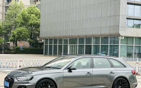 Audi RS 4, 2022 год, 6 400 000 рублей, 3 фотография