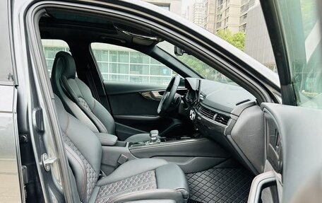 Audi RS 4, 2022 год, 6 400 000 рублей, 9 фотография
