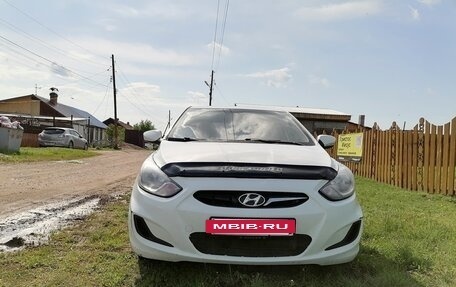 Hyundai Solaris II рестайлинг, 2011 год, 370 000 рублей, 2 фотография