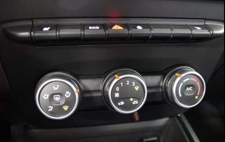 Renault Duster, 2021 год, 1 750 000 рублей, 18 фотография