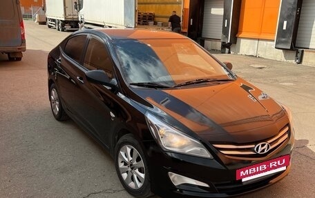 Hyundai Solaris II рестайлинг, 2016 год, 800 000 рублей, 4 фотография
