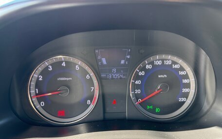 Hyundai Solaris II рестайлинг, 2012 год, 955 000 рублей, 15 фотография