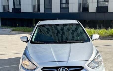 Hyundai Solaris II рестайлинг, 2012 год, 955 000 рублей, 3 фотография