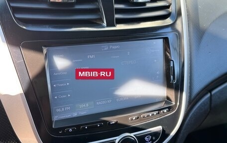 Hyundai Solaris II рестайлинг, 2012 год, 955 000 рублей, 12 фотография