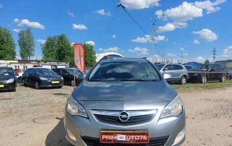 Opel Astra J, 2011 год, 619 000 рублей, 32 фотография