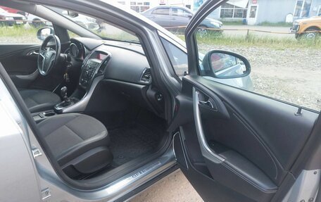 Opel Astra J, 2011 год, 619 000 рублей, 57 фотография