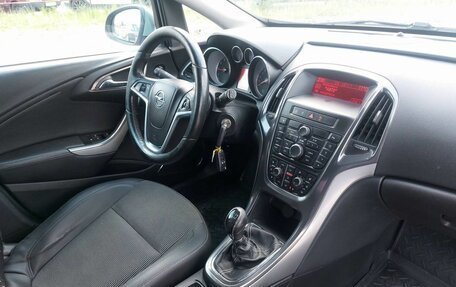 Opel Astra J, 2011 год, 619 000 рублей, 59 фотография