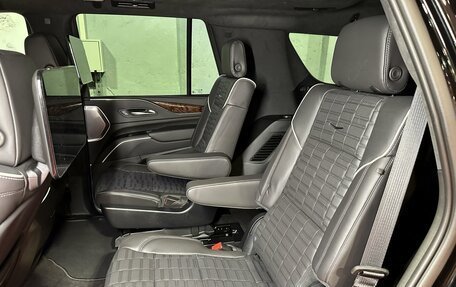 Cadillac Escalade V, 2024 год, 16 119 000 рублей, 12 фотография