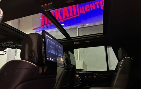 Cadillac Escalade V, 2024 год, 16 119 000 рублей, 23 фотография
