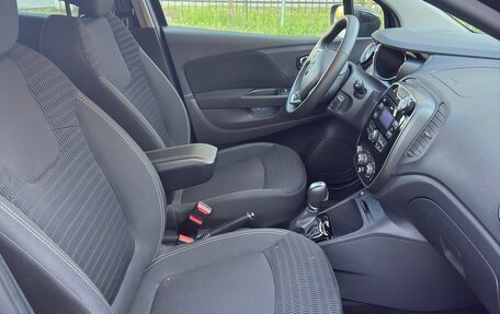 Renault Kaptur I рестайлинг, 2018 год, 2 200 000 рублей, 23 фотография