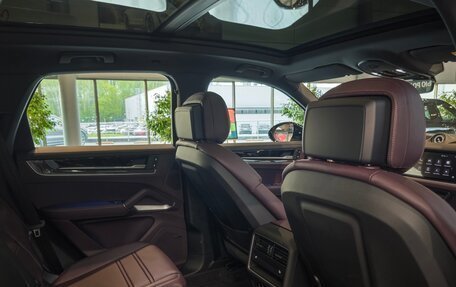 Porsche Cayenne III, 2025 год, 18 990 000 рублей, 25 фотография
