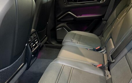 Porsche Cayenne III, 2025 год, 27 900 000 рублей, 16 фотография