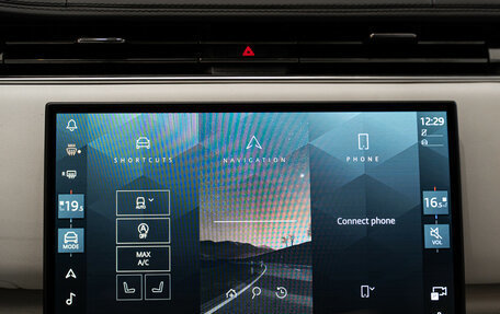 Land Rover Range Rover IV рестайлинг, 2024 год, 31 490 000 рублей, 36 фотография