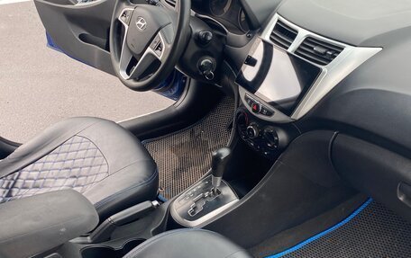 Hyundai Solaris II рестайлинг, 2011 год, 530 000 рублей, 13 фотография