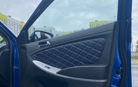 Hyundai Solaris II рестайлинг, 2011 год, 530 000 рублей, 19 фотография
