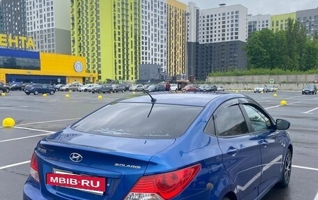 Hyundai Solaris II рестайлинг, 2011 год, 530 000 рублей, 22 фотография