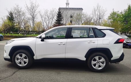 Toyota RAV4, 2025 год, 2 620 000 рублей, 3 фотография