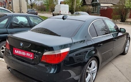BMW 5 серия, 2005 год, 1 050 000 рублей, 8 фотография