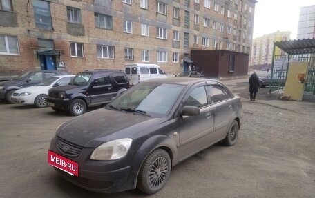 KIA Rio II, 2007 год, 650 000 рублей, 7 фотография