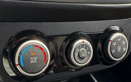 KIA Rio III рестайлинг, 2015 год, 949 000 рублей, 18 фотография