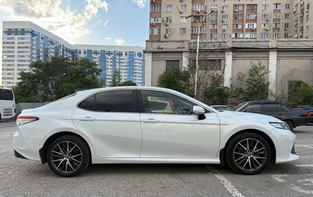 Toyota Camry, 2018 год, 2 850 000 рублей, 3 фотография