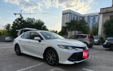 Toyota Camry, 2018 год, 2 850 000 рублей, 4 фотография