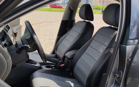 Volkswagen Jetta VI, 2012 год, 750 000 рублей, 21 фотография