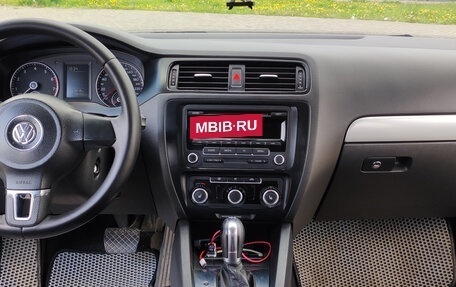 Volkswagen Jetta VI, 2012 год, 750 000 рублей, 22 фотография