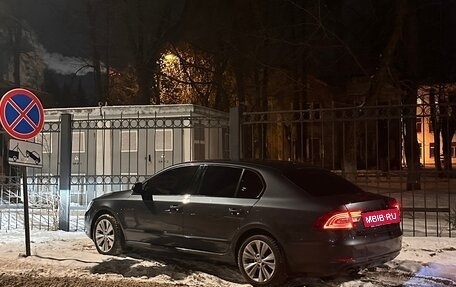 Skoda Superb III рестайлинг, 2013 год, 1 850 000 рублей, 26 фотография