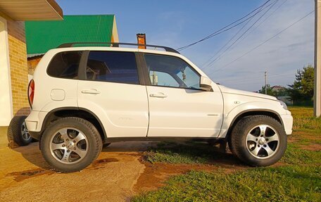 Chevrolet Niva I рестайлинг, 2012 год, 499 000 рублей, 9 фотография