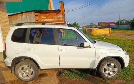 Chevrolet Niva I рестайлинг, 2012 год, 499 000 рублей, 5 фотография