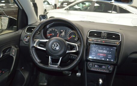 Volkswagen Polo VI (EU Market), 2017 год, 1 099 000 рублей, 33 фотография