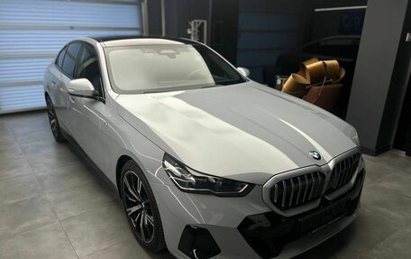 BMW 5 серия, 2023 год, 8 310 000 рублей, 4 фотография