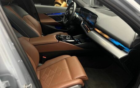 BMW 5 серия, 2023 год, 8 310 000 рублей, 12 фотография