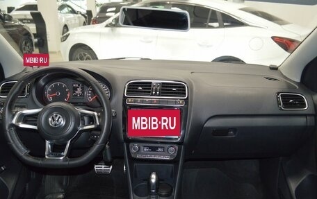 Volkswagen Polo VI (EU Market), 2017 год, 1 099 000 рублей, 25 фотография