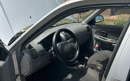 Hyundai Accent II, 2005 год, 420 000 рублей, 3 фотография