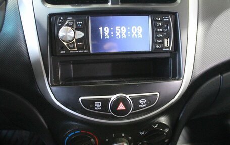Hyundai Solaris II рестайлинг, 2012 год, 670 000 рублей, 16 фотография