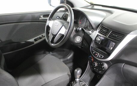 Hyundai Solaris II рестайлинг, 2012 год, 670 000 рублей, 14 фотография