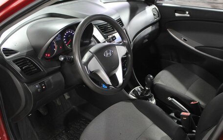 Hyundai Solaris II рестайлинг, 2012 год, 670 000 рублей, 17 фотография