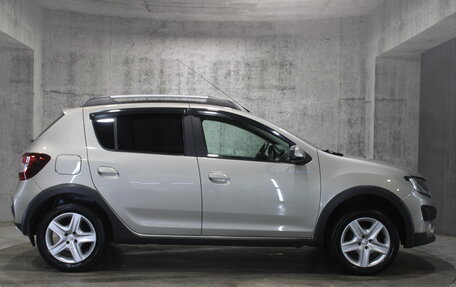 Renault Sandero II рестайлинг, 2015 год, 785 000 рублей, 4 фотография