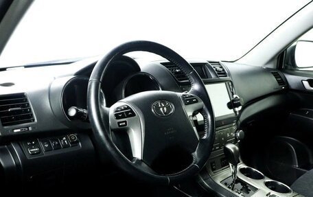 Toyota Highlander III, 2012 год, 2 300 000 рублей, 5 фотография