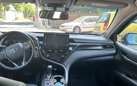 Toyota Camry, 2021 год, 3 600 000 рублей, 7 фотография