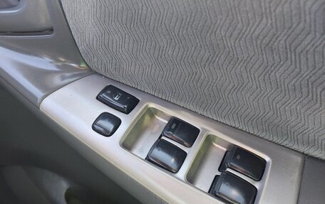 Toyota Corolla, 2005 год, 599 000 рублей, 20 фотография