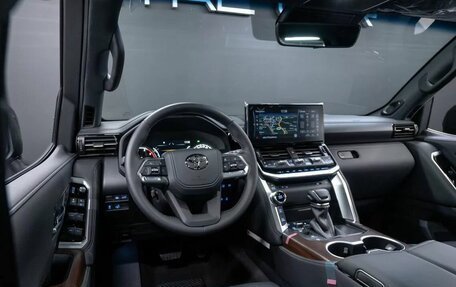 Toyota Land Cruiser, 2025 год, 13 000 000 рублей, 10 фотография