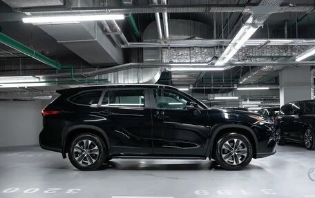 Toyota Highlander, 2025 год, 6 050 000 рублей, 7 фотография