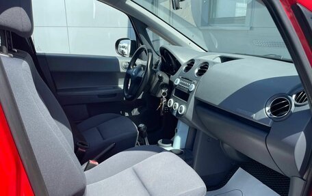 Mitsubishi Colt VI рестайлинг, 2005 год, 330 000 рублей, 13 фотография