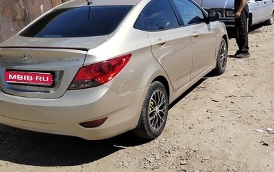 Hyundai Solaris II рестайлинг, 2013 год, 700 000 рублей, 1 фотография